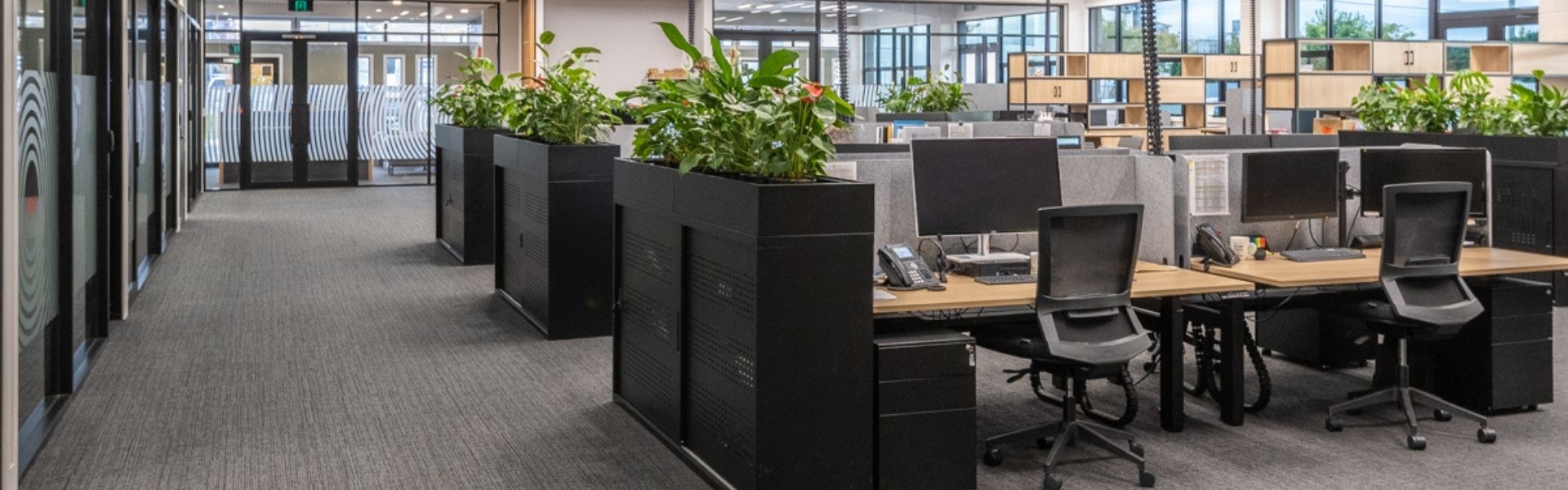 Hero showroom image highlighting coordinated office setup