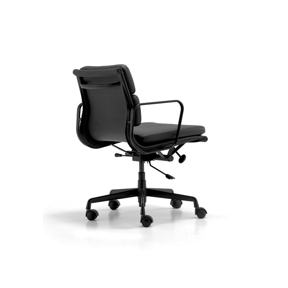 black executive office chair
